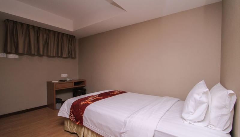 Likas Square Apartment Hotel 코타키나발루 외부 사진