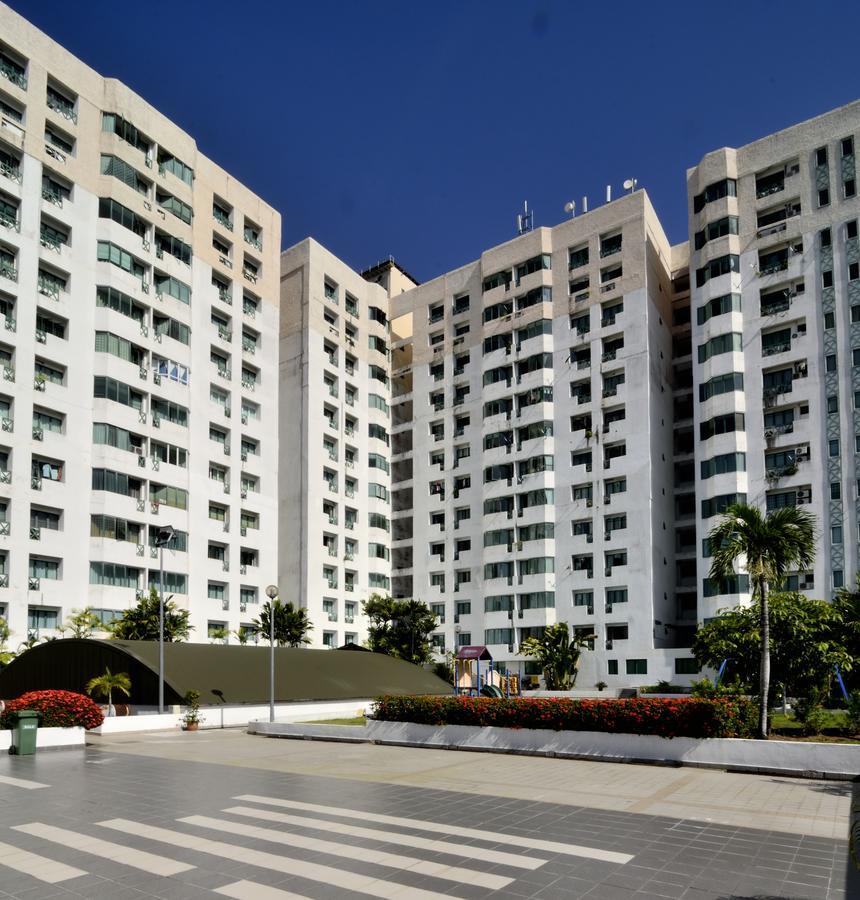 Likas Square Apartment Hotel 코타키나발루 외부 사진